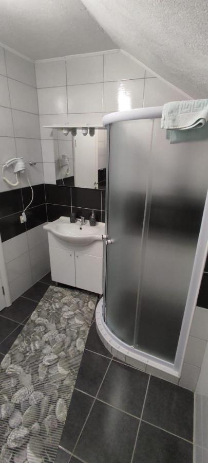 Apartment Gradina Кореница Екстер'єр фото